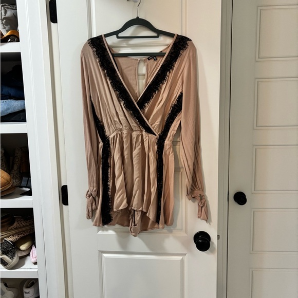 Love Culture Beige and Black Lace Blouse - Picture 1 of 3